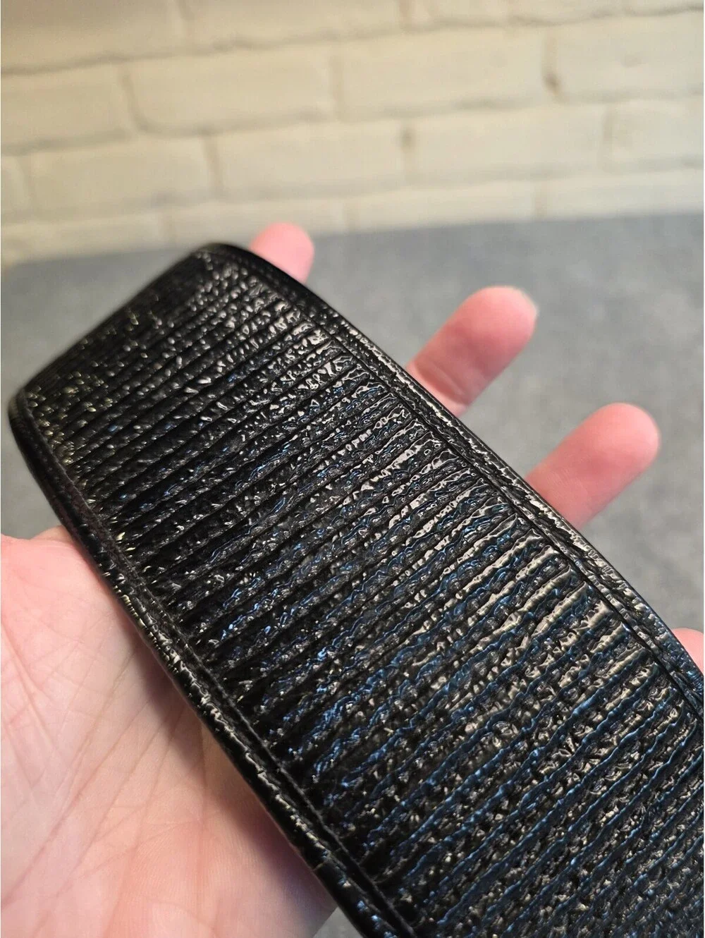 Burberry Black Patent Leather Belt Size 38/95 - Embossed Equestrian Knight - MIN Burberry Black Patent Leather Belt Size 38/95 - Embossed  main image 2